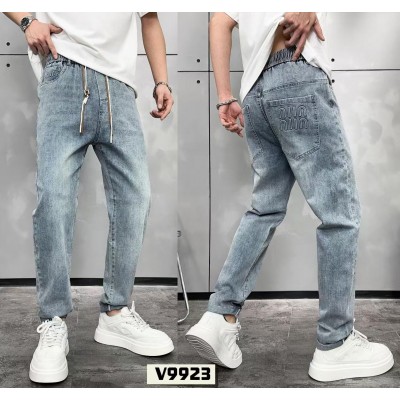 Trendy jeans