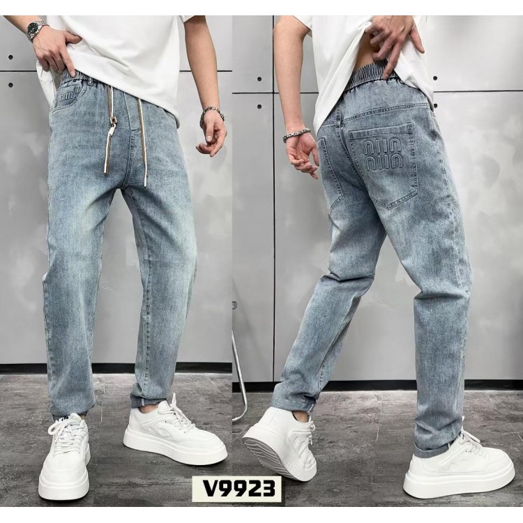 Trendy jeans