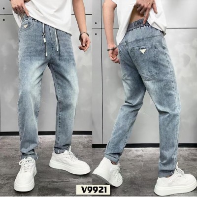 Trendy jeans
